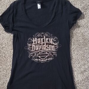 Harley-Davidson Women's Black and Rosegold Graphic Tee